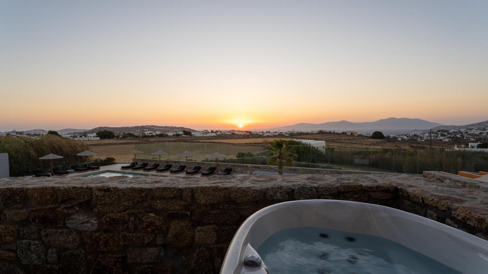 Regency Sunset Suites Mykonos Town Buitenkant foto